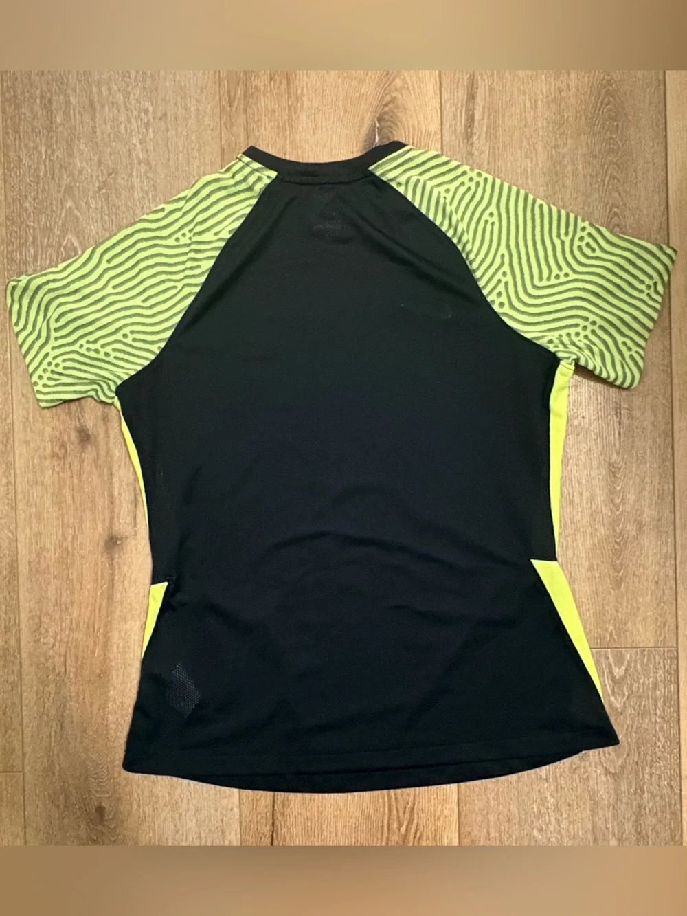 Nike Strike II Neon Green Athletic Short Sleeve Tee Women Large Soccer Practice